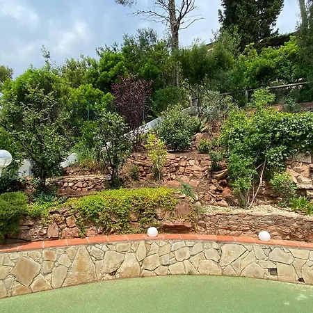 Casa familiar con piscina *